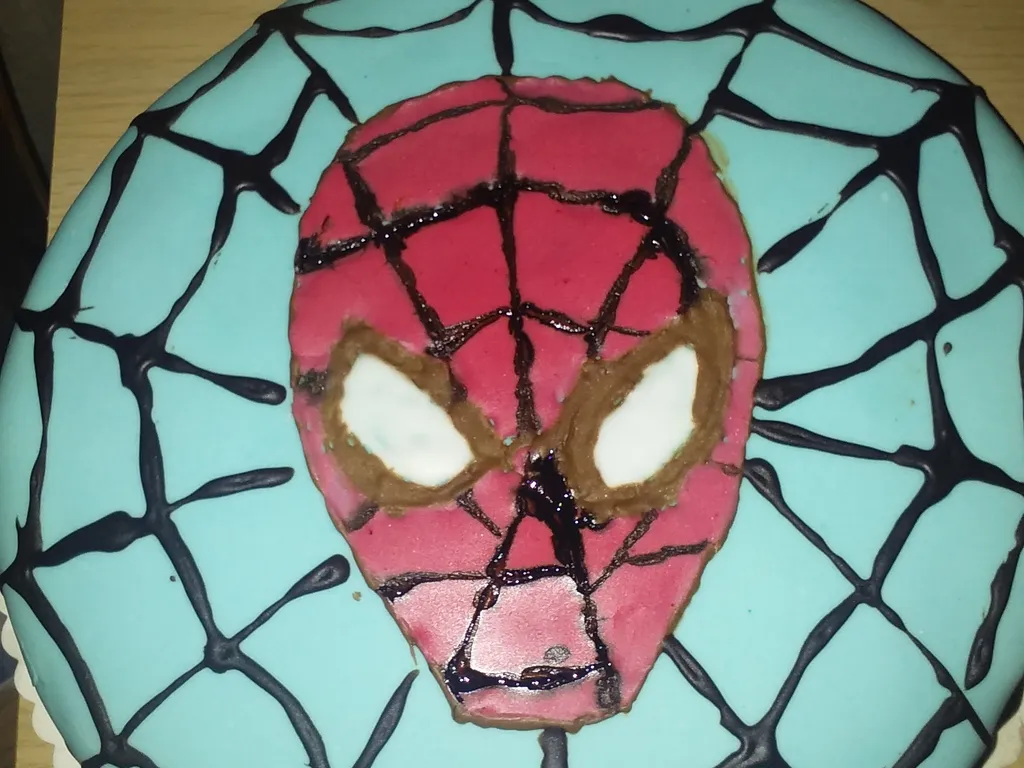 Ricetta Torta compleanno Spiderman di Tonia - Cookpad