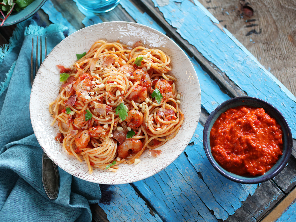 Pikantne spaghetti z Ajvarem