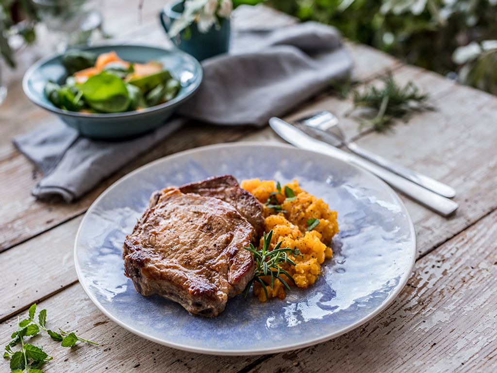 Pork chops with pumpkin puree