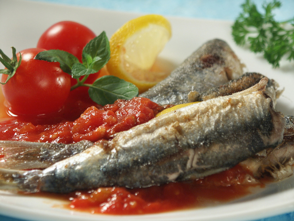 Sardine in sos de rosii