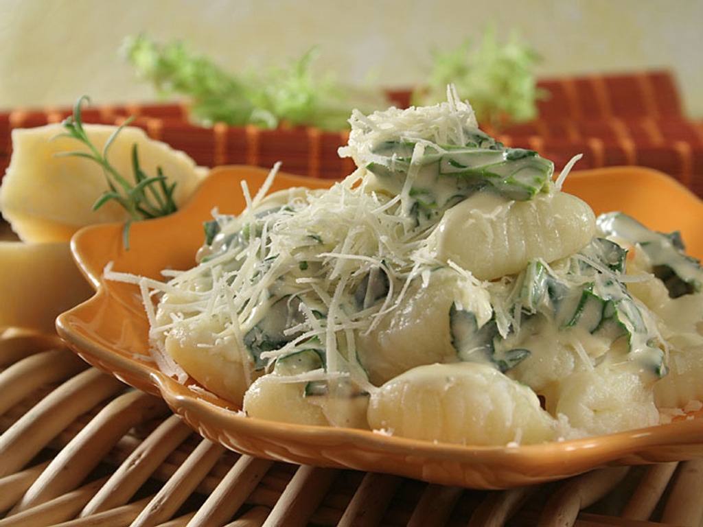 Gnocchi in sos de verde